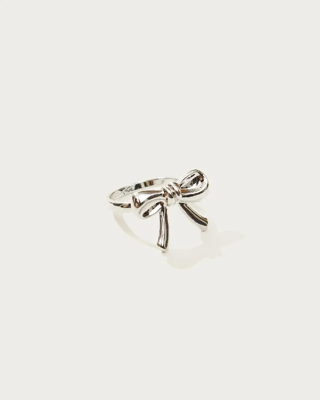 Big Discounts On Elegant Jewelry Collections Silver Beloved Bow Ring