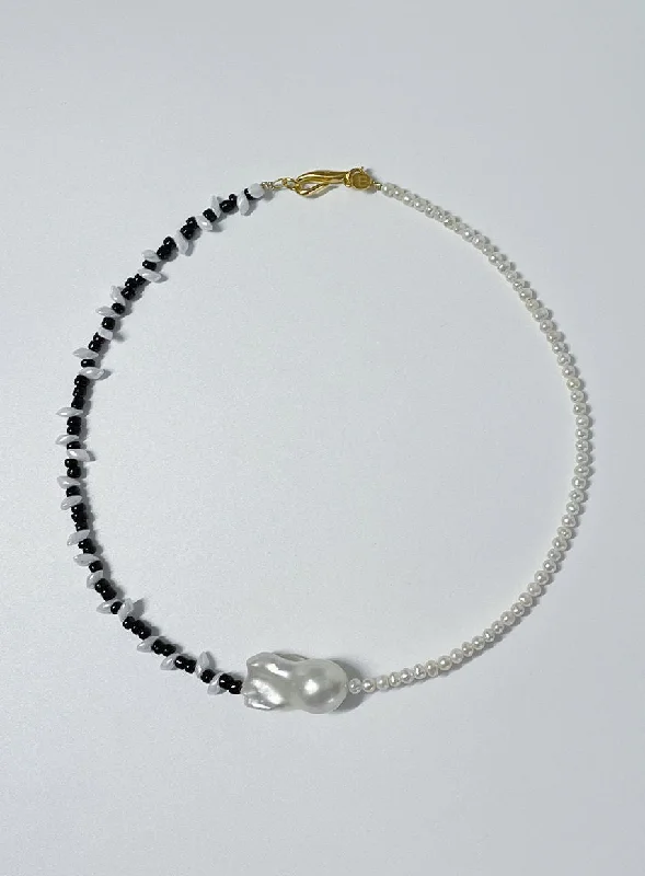 Trending Jewelry Styles Now At Limited-Time Discounts Mixed Baroque Pearl Ocra Gold Plated Necklace w. Pearls Trending Jewelry Styles Now At Limited-Time Discounts Mixed Baroque Pearl Ocra Gold Plated Necklace w. Pearls