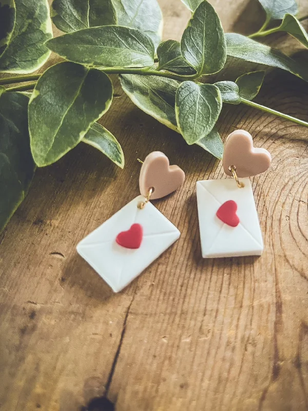 Elegant Necklaces And Bracelets At Limited-Time Offers Adorable Love Letter Earrings Elegant Necklaces And Bracelets At Limited-Time Offers Adorable Love Letter Earrings