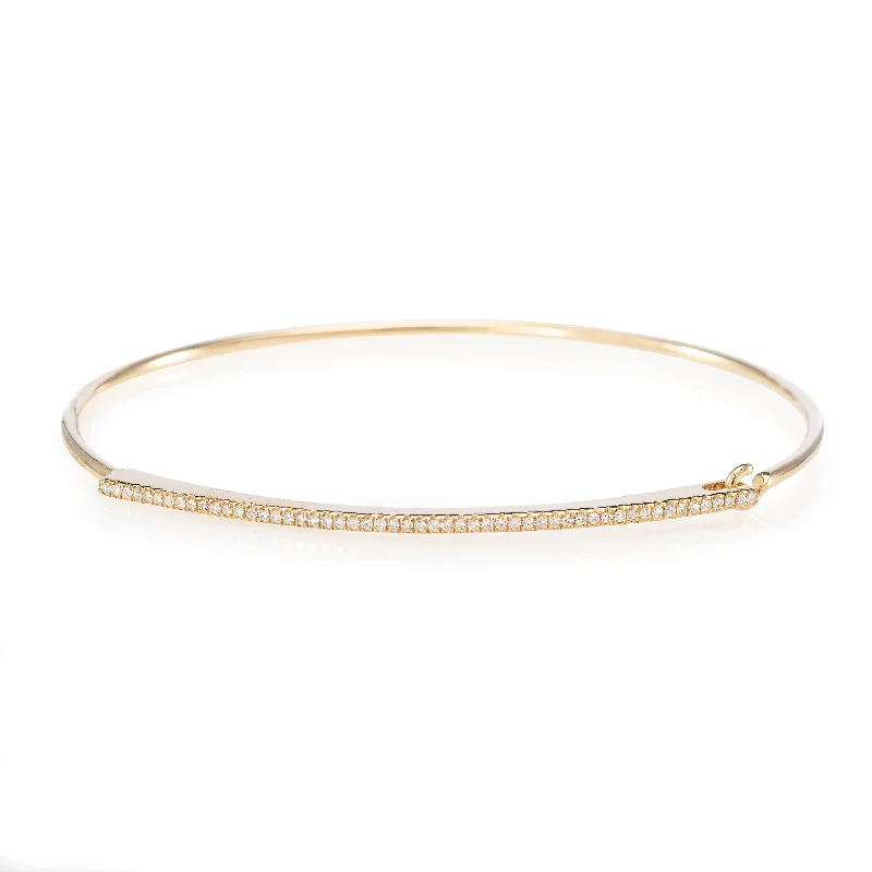 Elegant Designs, Unbeatable Discounts – Shop Jewelry Now Single Row Microflex Bangle