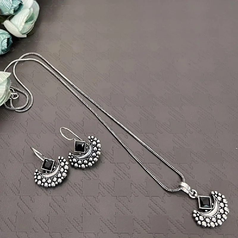 Grab Your Dream Jewelry At The Lowest Prices Akruti Collection Oxidised Plated Pota Stone Chain Pendant Set Grab Your Dream Jewelry At The Lowest Prices Akruti Collection Oxidised Plated Pota Stone Chain Pendant Set